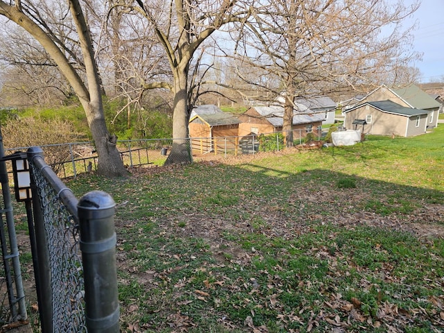 1501 S Main St, Hillsboro, IL 62049 - view of yard