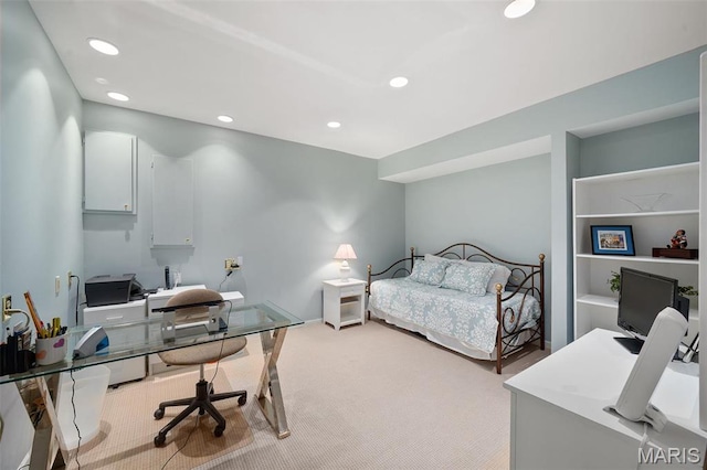 1114 Lockett Rd, Des Peres, MO 63131 - bedroom with an office area, recessed lighting, and light carpet