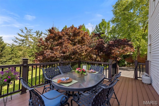 1114 Lockett Rd, Des Peres, MO 63131 - deck with outdoor dining space
