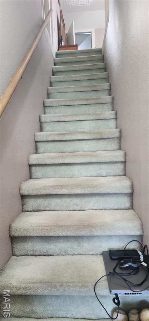 530 W Holmes, Chester, IL 62233 - view of stairway