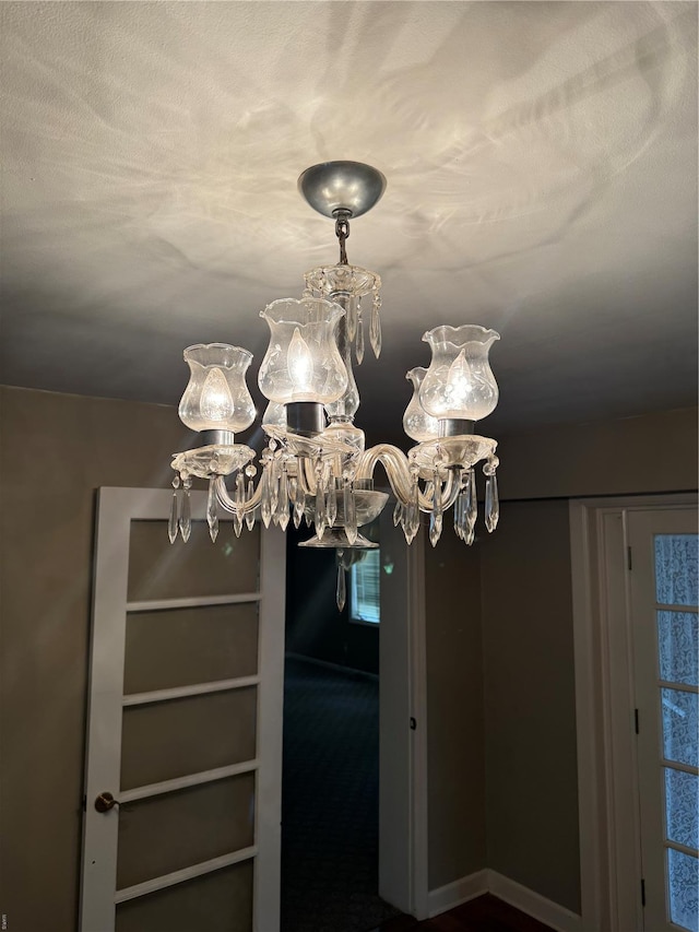 605 W Washington St, Kennett, MO 63857 - detailed view of a chandelier