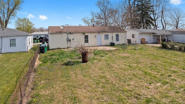 47 E Adams Dr E, St Louis, IL 62206 - view of rear view of house