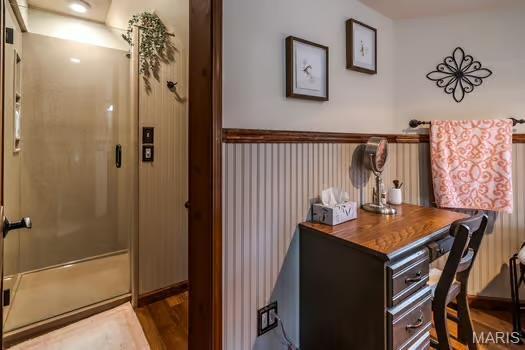 762 Crider Ln, Union, MO 63084 - bathroom featuring wood finished floors