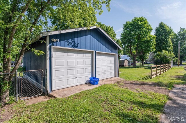110 W Scioto St, St James, MO 65559 - view of detached garage