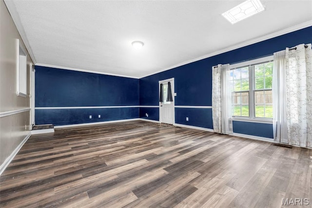 1064 Pinecone Trl, Florissant, MO 63031 - unfurnished room featuring ornamental molding, wood finished floors, and baseboards