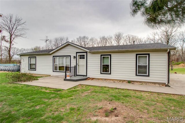 1401 Longbridge Trl, Walshville, IL 62091 - photo 11