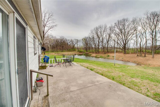 1401 Longbridge Trl, Walshville, IL 62091 - photo 22