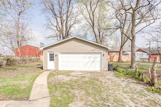 1810 N Van Buren St, Litchfield, IL 62056 - view of detached garage