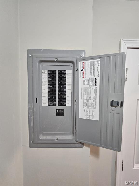 9827 Winkler Dr, Saint Louis, MO 63136 - utility room featuring electric panel