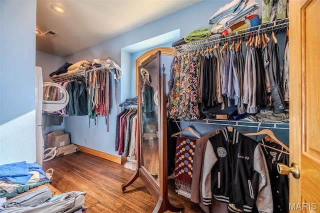 20955 Rye Ln, Richland, MO 65556 - spacious closet featuring wood finished floors