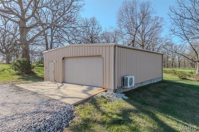 20955 Rye Ln, Richland, MO 65556 - detached garage featuring driveway