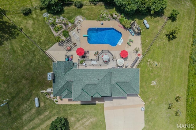 20955 Rye Ln, Richland, MO 65556 - aerial view of property and surrounding area with a pool