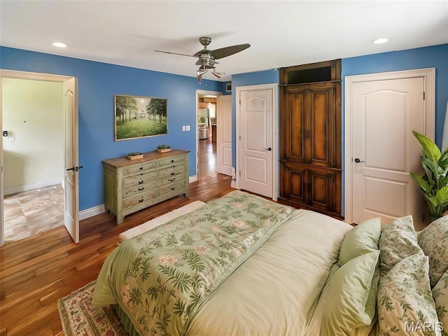 7203 Jakes Pr, Sullivan, MO 63080 - bedroom featuring light wood-style flooring, baseboards, recessed lighting, and a ceiling fan