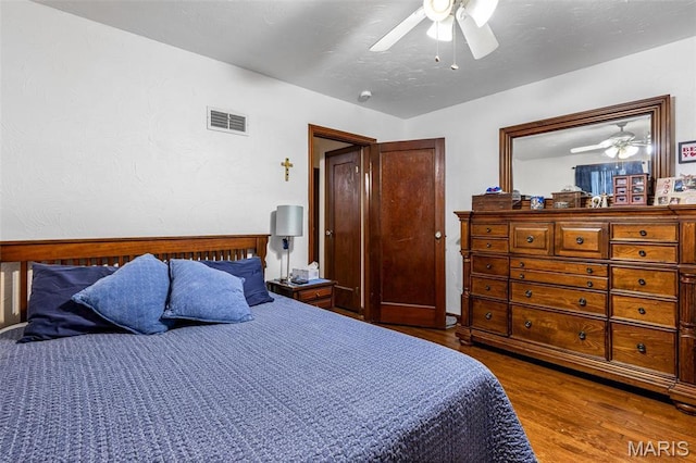 399 Roberts St, Saint Genevieve, MO 63670 - bedroom featuring wood finished floors and a ceiling fan