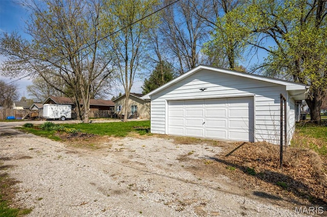 204 E 3rd N St, Mount Olive, IL 62069 - view of detached garage