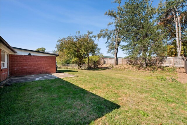 7921 Glenside Pl, Saint Louis, MO 63130 - view of yard featuring a patio