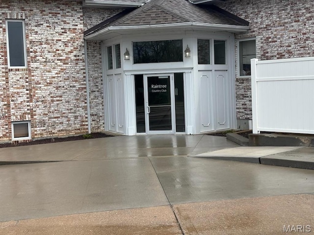 12 Sumter Dr, Hillsboro, MO 63050 - entrance to property featuring brick siding and a shingled roof