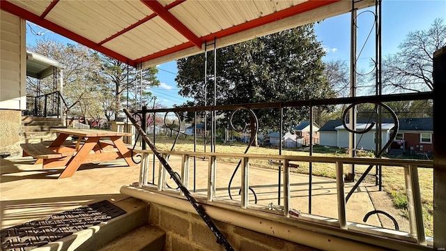 4400 Mohegan Dr, Saint Louis, MO 63123 - view of patio