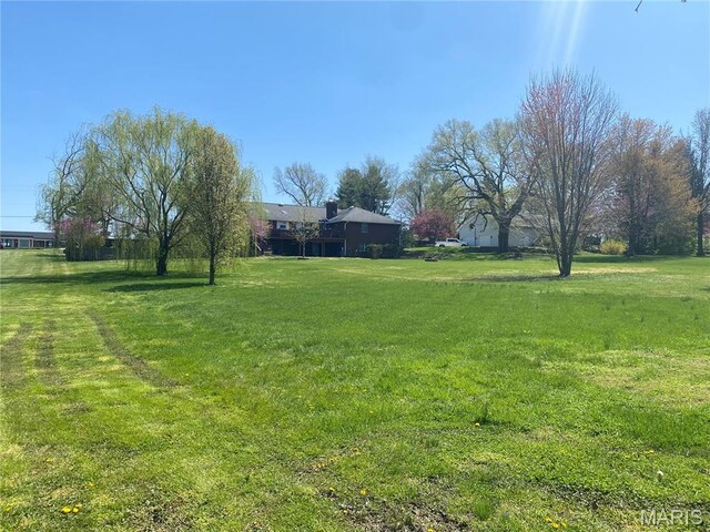 705 Linder Blvd, Greenville, IL 62246 - view of grassy yard