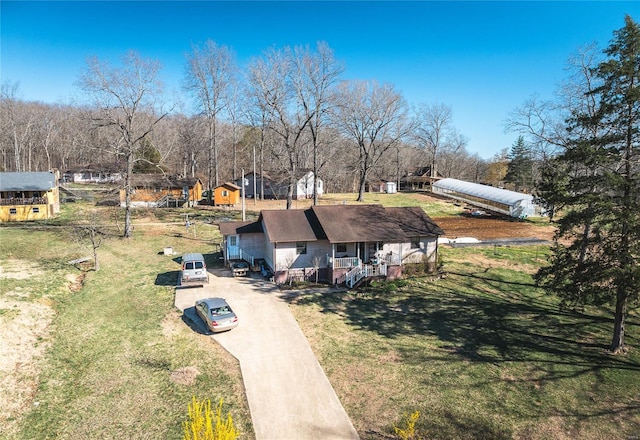 aerial view of property and surrounding area