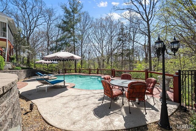 1416 Haarman Oak Dr, Wildwood, MO 63005 - view of pool featuring a patio area and outdoor dining area