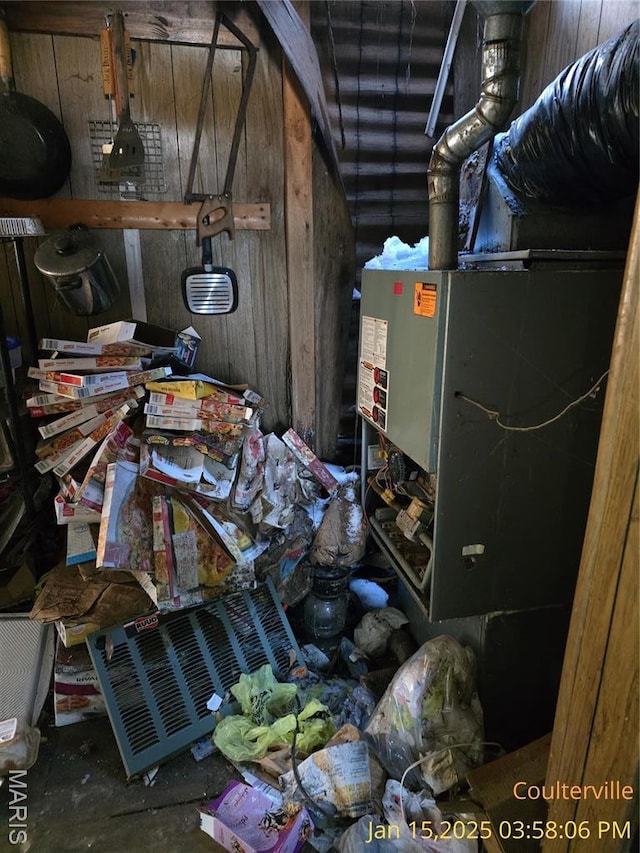 206 N 11th St, Coulterville, IL 62237 - miscellaneous room featuring heating unit