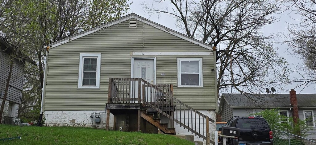 1005 Marie Ave, Alton, IL 62002 - photo 1