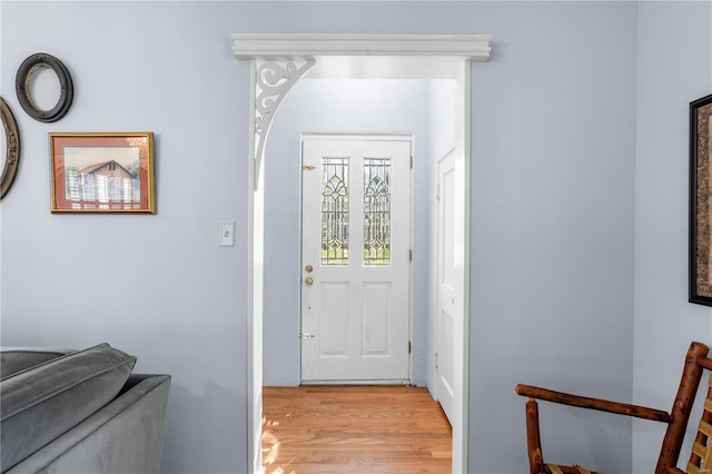 669 Park Ave, Sikeston, MO 63801 - entryway with light wood finished floors