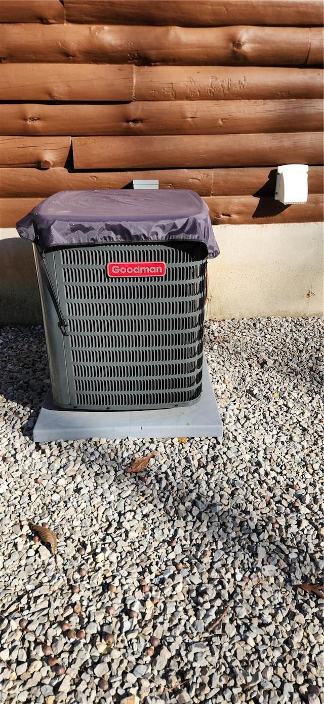 13559 Kitt Park Dr, Saint Genevieve, MO 63670 - exterior view of cooling unit