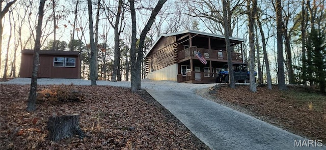 13559 Kitt Park Dr, Saint Genevieve, MO 63670 - view of front of house with driveway