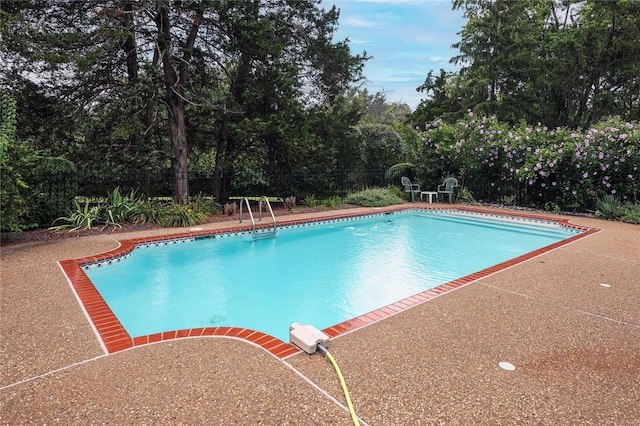 14643 Chermoore Dr, Chesterfield, MO 63017 - outdoor pool with fence