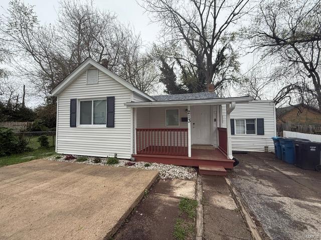 213 Vida Ave, Saint Louis, MO 63125 - photo 1