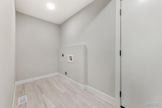 6 Cedar Crst, Saint Louis, MO 63132 - clothes washing area featuring electric dryer hookup, washer hookup, baseboards, and recessed lighting
