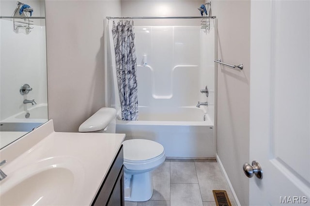 full bath with shower / bathtub combination with curtain, toilet, tile patterned floors, vanity, and baseboards