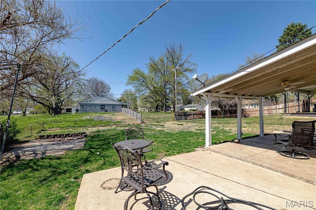 890 Tyson Dr, Florissant, MO 63031 - view of patio / terrace with ceiling fan