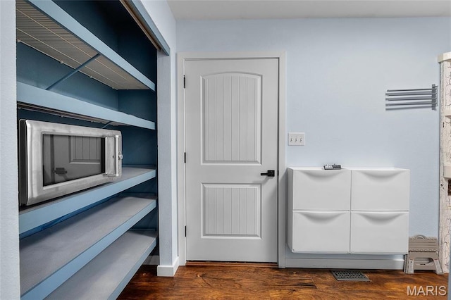 209 Hartland Ct, Hillsboro, MO 63050 - bathroom with wood finished floors