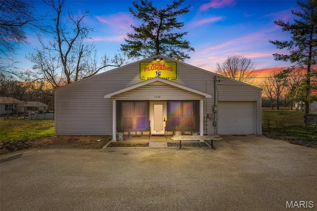 3330 Commonwealth Rd, Park Hills, MO 63601 - view of front of house with asphalt driveway and a garage