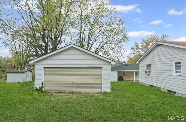 view of detached garage