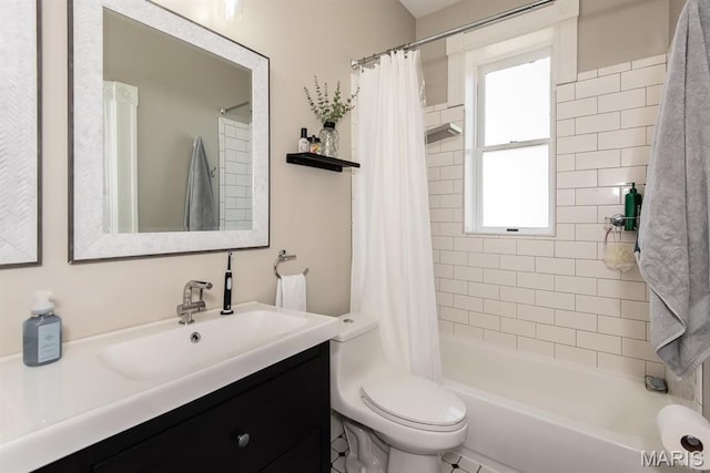 2712 Potomac St, Saint Louis, MO 63118 - full bathroom featuring toilet, shower / tub combo, and vanity