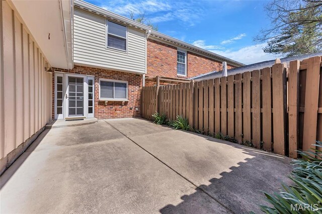 13355 Land O Woods Dr, Saint Louis, MO 63141 - view of patio with fence