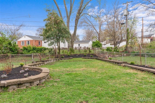 8900 Southview Ln, Saint Louis, MO 63123 - view of yard