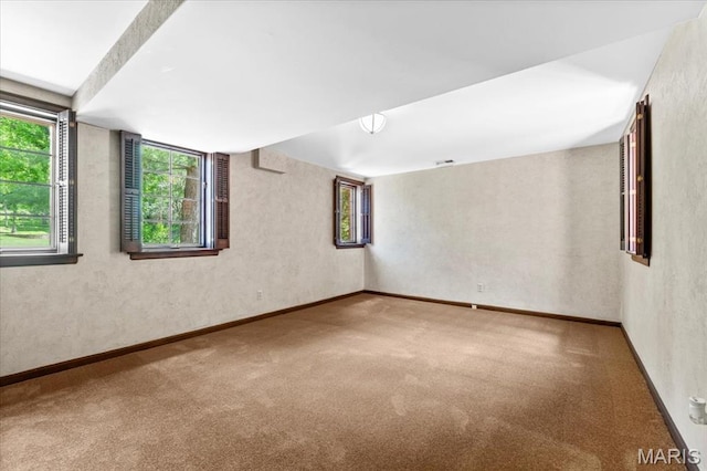 13596 Kings Glen Dr, Saint Louis, MO 63131 - empty room featuring carpet flooring and baseboards