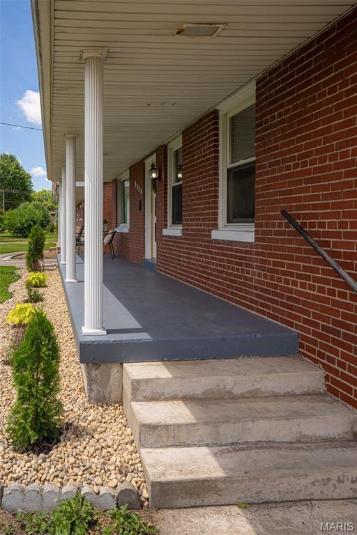 2917 Grand Ave, Granite City, IL 62040 - view of porch