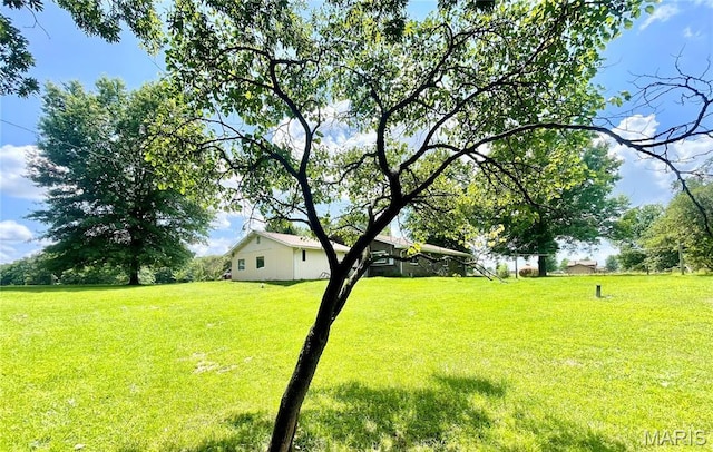5815 Robin Ln, Troy, MO 63379 - view of grassy yard