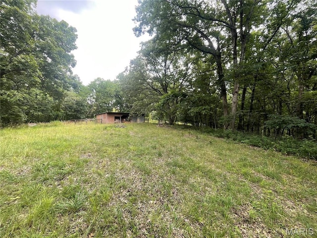 5815 Robin Ln, Troy, MO 63379 - view of yard with a forest view