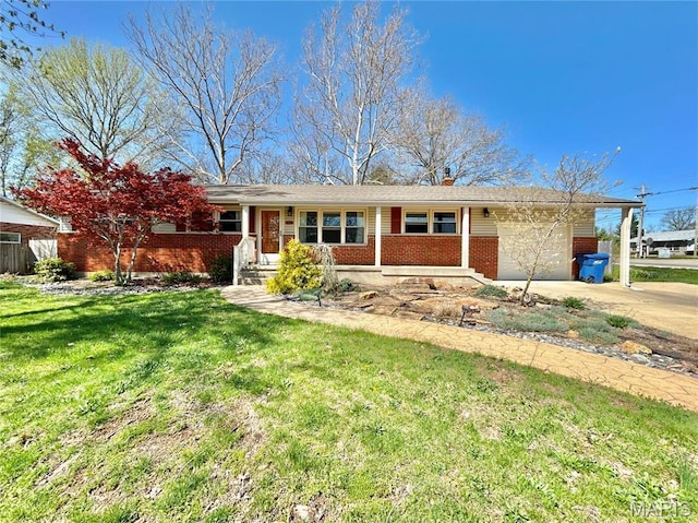 1101 S Mildred Blvd, Salem, MO 65560 - single story home featuring brick siding, a garage, driveway, and a front yard