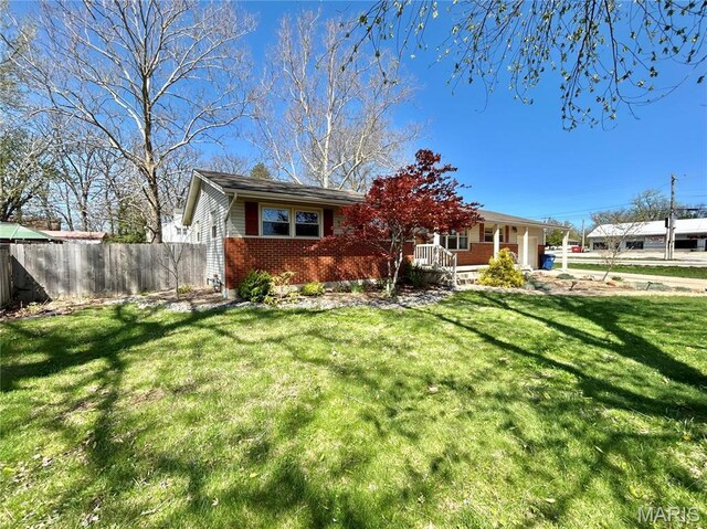 1101 S Mildred Blvd, Salem, MO 65560 - single story home with brick siding