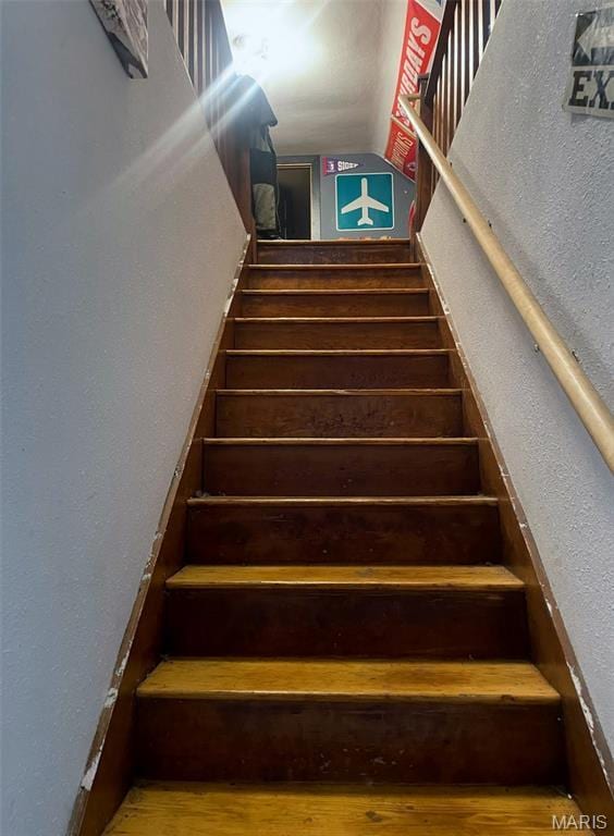 709 E 10th St, Rolla, MO 65401 - stairs with wood finished floors
