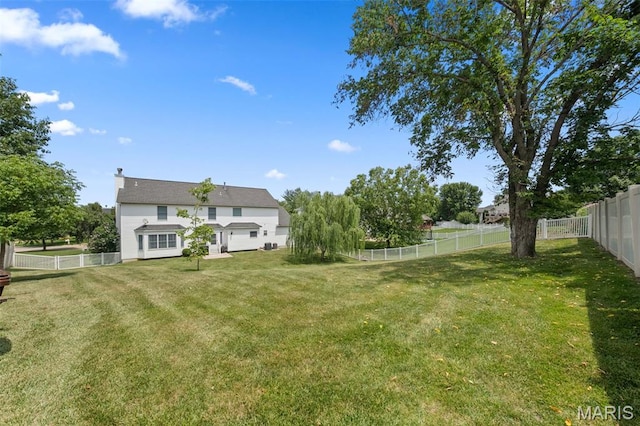 11 Country Crossing Estates Dr, Saint Peters, MO 63376 - view of fenced backyard
