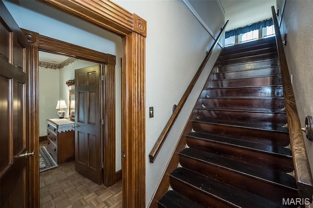 631 N Geyer Rd, Saint Louis, MO 63122 - view of stairs